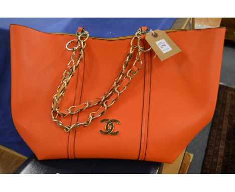 A ladies' handbag.