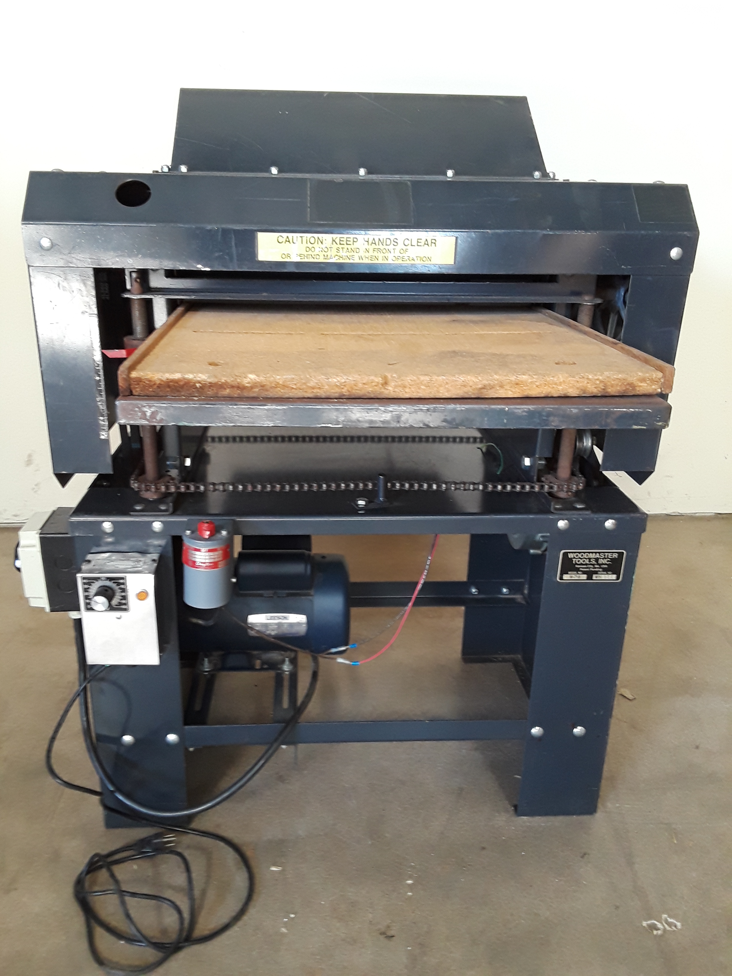 Woodmaster Tools 18" Planer, Model W718 5 Hp 230 volts 1 phase. Has