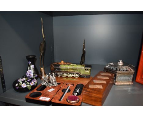 A mixed lot containing a pair of mid-century heron figures, largest h20cm, a carved wooden lidded trinket bowl, w17cm, a cera