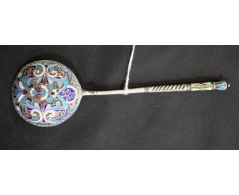 A Russian silver and cloisonne enamel spoon, 16.5cm long, Kokoshnik mark, early 20th century