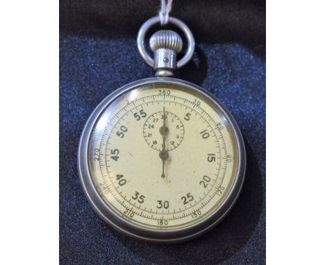 A WWII period Air Ministry Mk3A stopwatch, Ref 6B/221, probably by Smiths English Clocks ltd, white dial, 0-360 scale, sub di