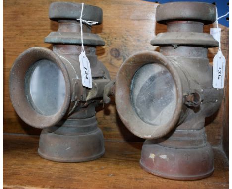 A Jos Lucas Ltd, Birmingham, King of the Road no.1 automobile acetylene lamp; another, similar (2)