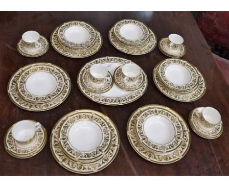 A Royal Worcester Windsor pattern part dinner and tea service comprising, cups, saucers, dinner plates, etc