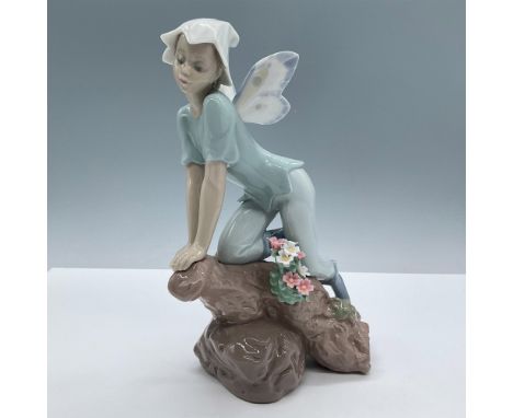 Glossy figure is first annual edition of the Lladro Privilege Collection in a series of three entitled The Enchanted Forest. 