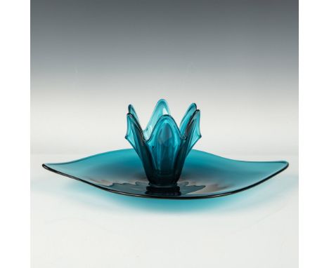 Fabulous and funky duo of glassware that includes an oblong freeform wavy bowl, and a peacock blue crimped bowl. Viking hand 