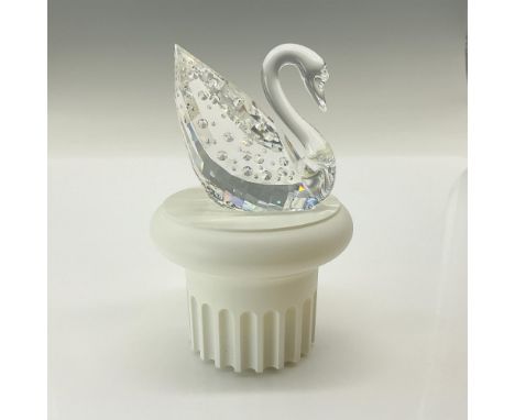 This artist signed Swarovski crystal Centenary Swan, released in 1995 to commemorate the 100th anniversary of the Swarovski b