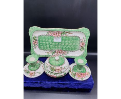 Maling Green thumb print dressing table set. 