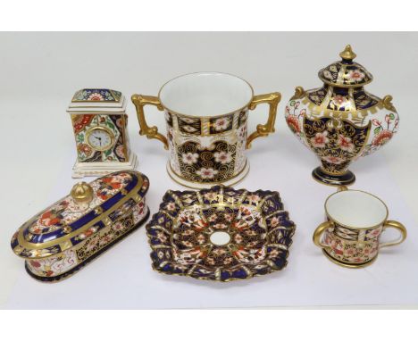 Six pieces of Royal Crown Derby including a trinket dish, five in the 2451 pattern, largest H: 13 cm, slight wear to gilt. P&
