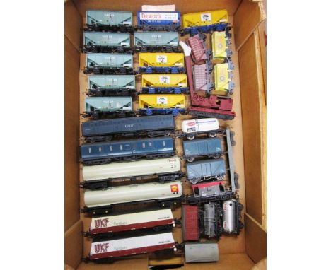 [OO GAUGE]. THIRTY-ONE ASSORTED WAGONS by Lima, Wrenn and others, including grain wagons, all unboxed.      