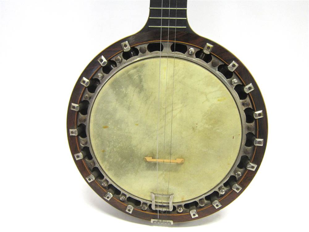 A 'NEW WINDSOR PATENT' BANJO early 20th century, with a rosewood body