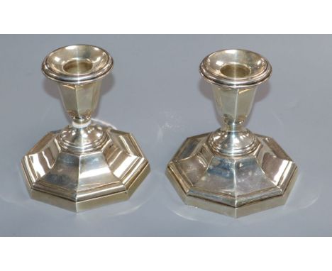 A pair of George VI silver dwarf candlesticks, Birmingham, 1937, 9cm.
