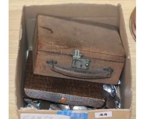 A quantity of silver plated wares