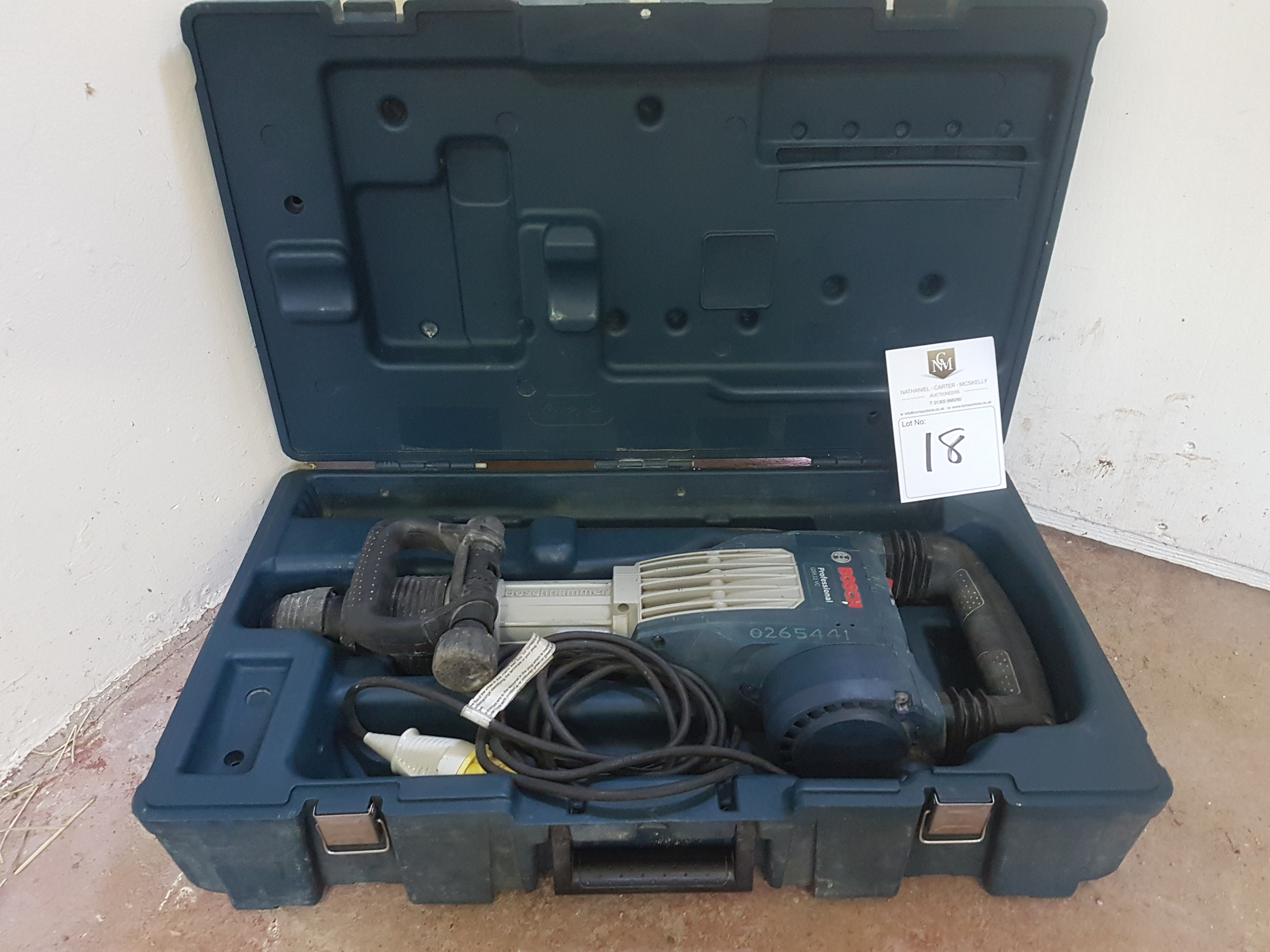 Bosch GSH 11VC Medium Concrete Breaker with Chisel 110v in Box Tested