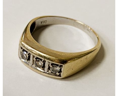 9CT GOLD THREE STONE DIAMOND RING SIZE W/X