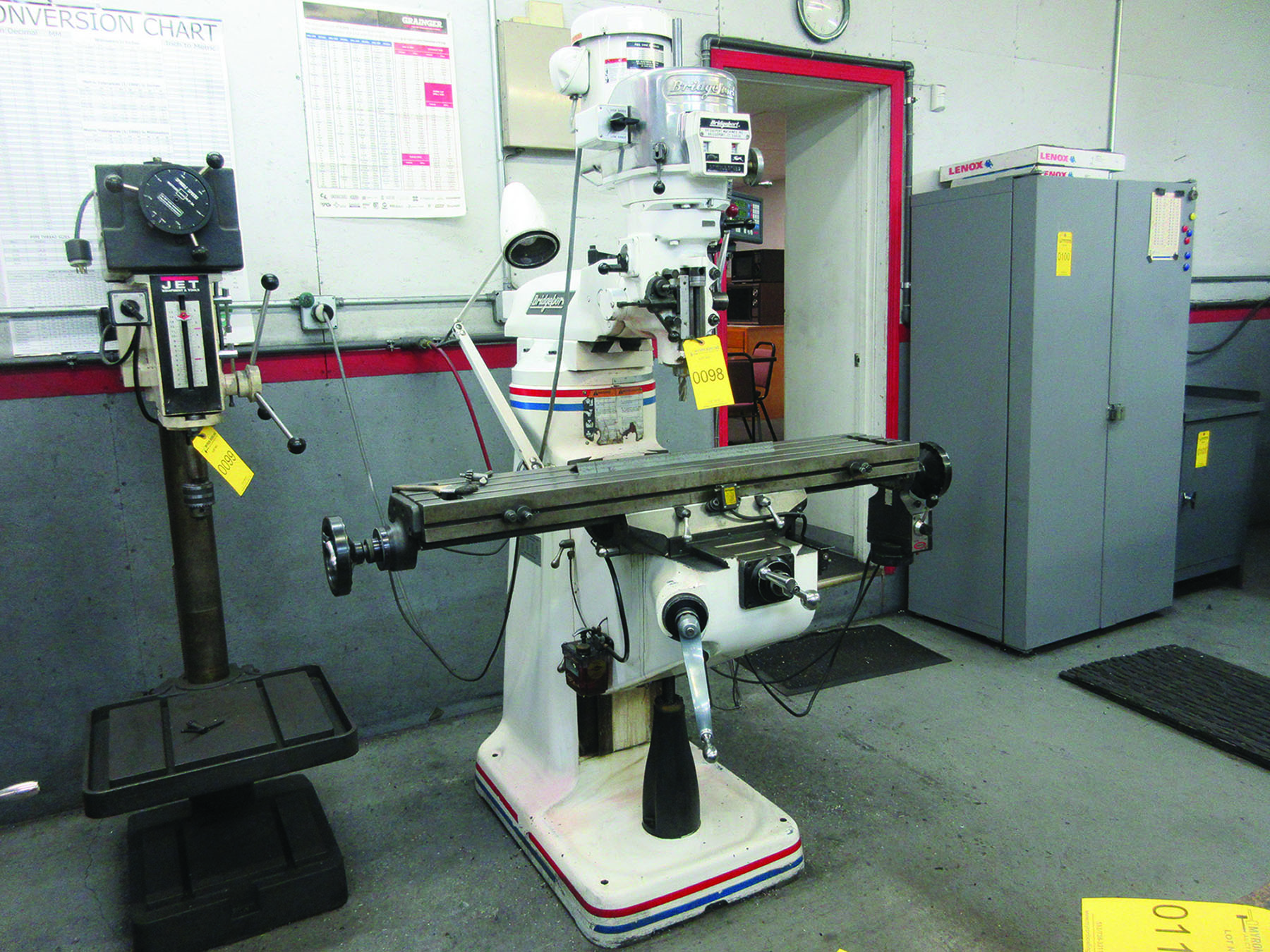 2000 BRIDGEPORT VERTICAL MILL; QUILL FEED, NEWALL TOPAZ DRO CONTROL, 9