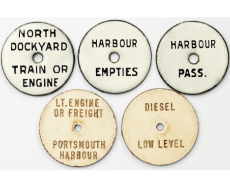 LB&amp;SCR circular enamel Train Describer Plates x 3 and SR Traffolite x 2 ; HARBOUR PASS, NORTH DOCKYARD TRAIN OR ENGINE, H