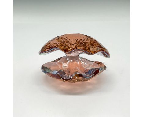 Part of the Crystal Paradise group this romantic crystal piece is in soft rose crystal with cream rose pearl. Swarovski backs