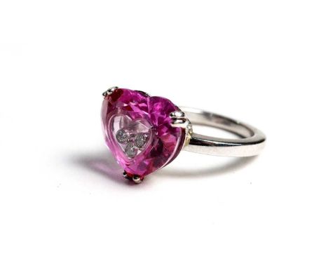 Chopard "So Happy Diamond": a diamond and synthetic pink sapphire ring, the heart-shaped facet-cut synthetic pink sapphire ce