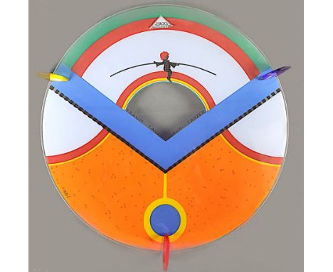 Design-Glas-Objekt, auf drei Acrylfüßen "Traumtänzer", Ljubisa Misic, Ergo Goebel, Durchmesser 42cm