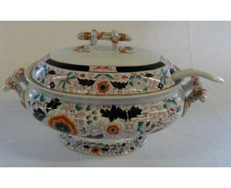 Large late Victorian tureen with ladle L 35 cm H 21 cm