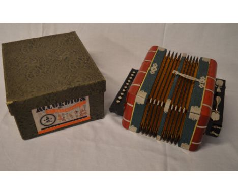 Viceroy accordion with box