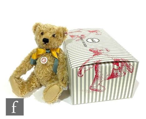 A Steiff 690976 British Collectors' Teddy Bear 2020, golden blond mohair, limited edition 1205 of 2000, height 37cm, boxed wi