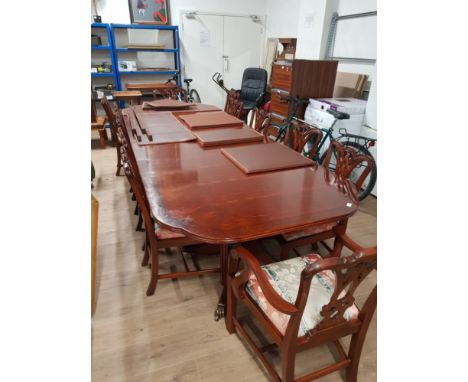 CHIPPENDALE STYLE 12 SEATER MAHOGANY DRAW LEAF VENEER DINING TABLE