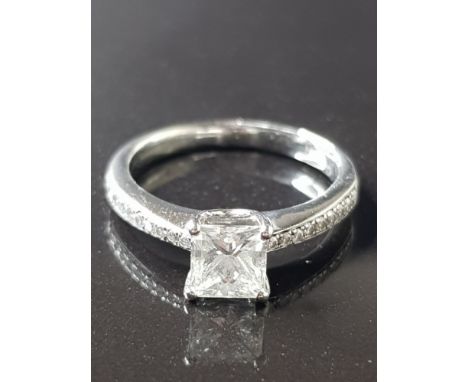 PLATINUM PRINCESS CUT DIAMOND RING 1.04CT HRD CERTIFIED CLARITY VVS1 COLOUR GRADE WHITE FINISH GRADE VERY GOOD