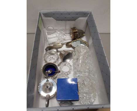 A BOX CONTAINING GLASS SALT AND PEPPER SHAKERS ETC