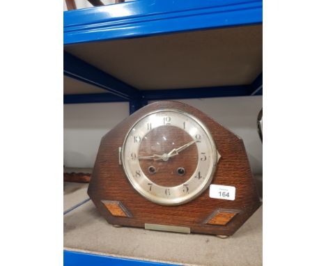 VINTAGE OAK MANTLE CLOCK