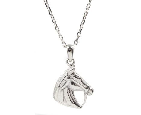 Silver horse head pendant necklace, stamped 925Condition Report:Chain length = 44cm, pendant length = 2.1cm, good condition 