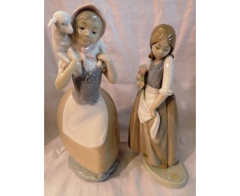 Two Nao figurines, largest H: 25 cm. P&amp;P Group 3 (£25+VAT for the first lot and £5+VAT for subsequent lots) 