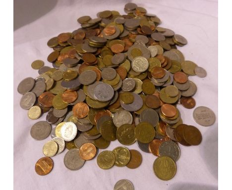 Basket of Milled world coins. P&amp;P Group 1 (£14+VAT for the first lot and £1+VAT for subsequent lots) 