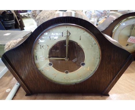 Oak cased Westminster chime clock by Smiths, H: 20 cm. P&amp;P Group 3 (£25+VAT for the first lot and £5+VAT for subsequent l