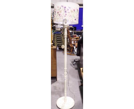 White painted standard lamp with floral shade, H: 165 cm (including shade). All electrical items in this lot have been PAT te