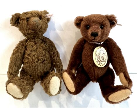 Two modern Steiff mohair limited edition teddy bears, comprising -  1. Margarete Steiff Museum Bear 1999, ref. 670343, white 