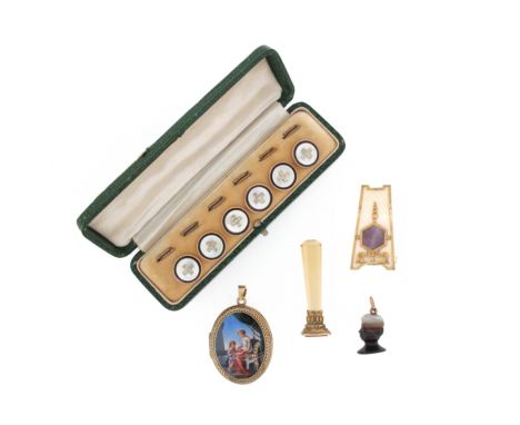 A quantity of jewellery items, including an early 19th century miniature desk seal, with faceted and tapered citrine handle, 