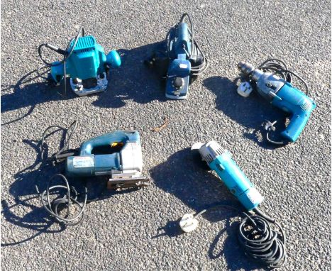 A collection of power tools to include, a Bosch GST 200 240v 580w jigsaw, a Makita 3620 240v 860w router, a Makita 9501 240v 