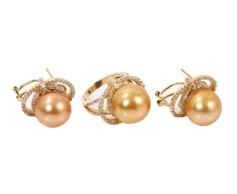 Golden cultured pearl and diamond cocktail ring and matching pair of earrings, each with a 12.5-13mm cultured pearl of golden