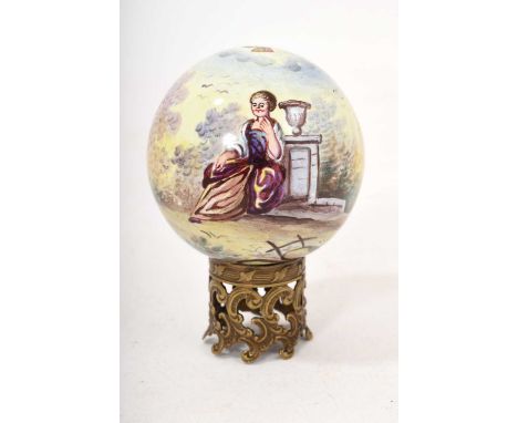 Continental enamel parasol handle, with gilt metal mount, circa 1900, decorated with 18th century style figures, 6cm high