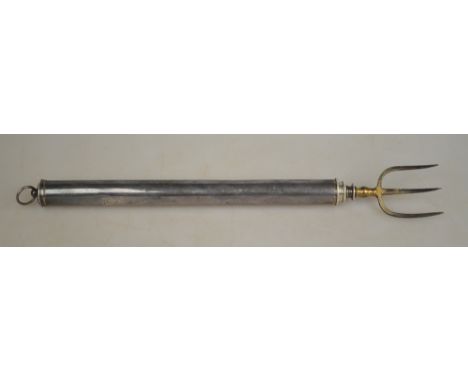 A George III silver toasting fork on four-draw cylindrical telescopic handle, maker TID(?), London 1800/1803, 68 cm overall C