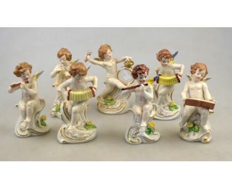 A seven piece Capodimonte cherub band, 11 cm h. (7) Condition Report Concertina player - broken and re-glued
Pipe broken