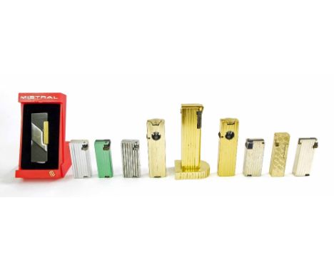 Collection of nine Benlow branded cigarette/pipe lighters; also a boxed Mistral branded lighter (10) 