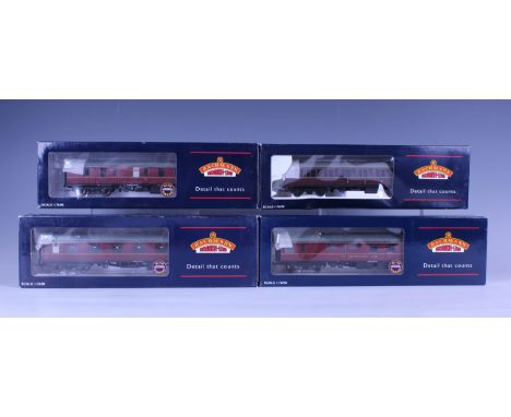 Forty items of Bachmann Branch-Line gauge OO goods rolling stock, including a No. 34-65Z Thompson baggage car full brake in B