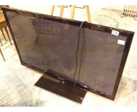 40" Samsung plasma 3D TV with CD player/recorder, glasses etc (extra items are behind counter)