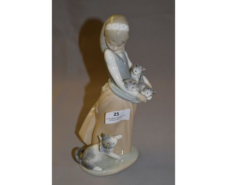 Nao Lladro Figurine - Girl with Cat and Kittens