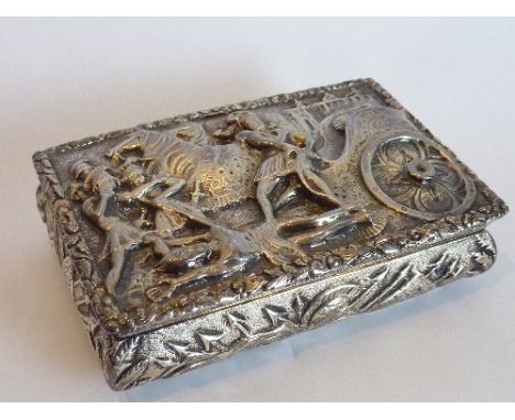 A very fine and heavy cast silver Table Snuff Box, the hinged lid heavily cast with a Roman chariot battle-scene above a body