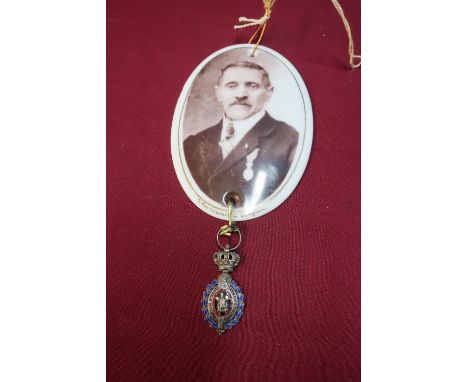 Belgium porcelain memorial plaque and a Belgium white metal &amp; enamel Labor medal (2)