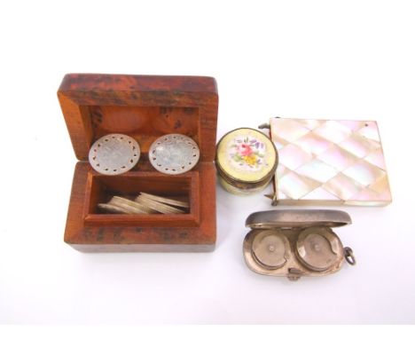 A silver sovereign and half sovereign case, enamel box and cover, simulated shagreen cigarette case, 14 Chinese mother of pea