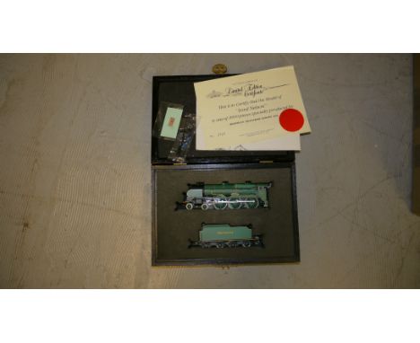 Bachmann 00 Gauge Ltd Ed Lord Nelson Class  Locomotive and Tender, Southern green 850 'Lord Nelson, Ltd ED 2924/3000, in orig